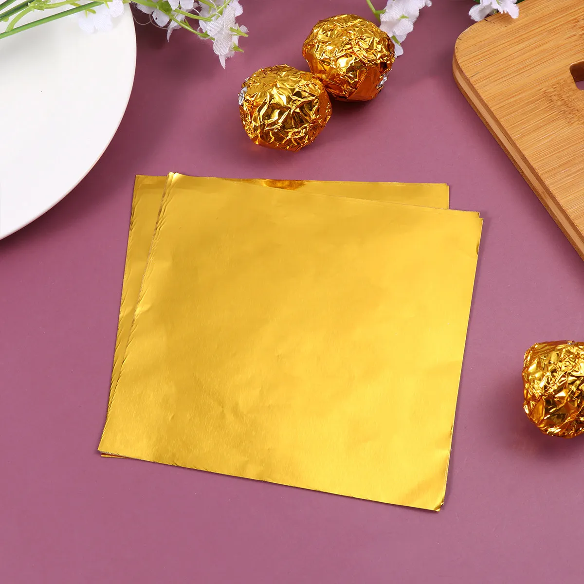 300Pcs Gold Aluminum Foil Wrapping Paper Bright Color Refined Chic Food Grade Paper Wrappers for Candy Tea Bakery Packaging