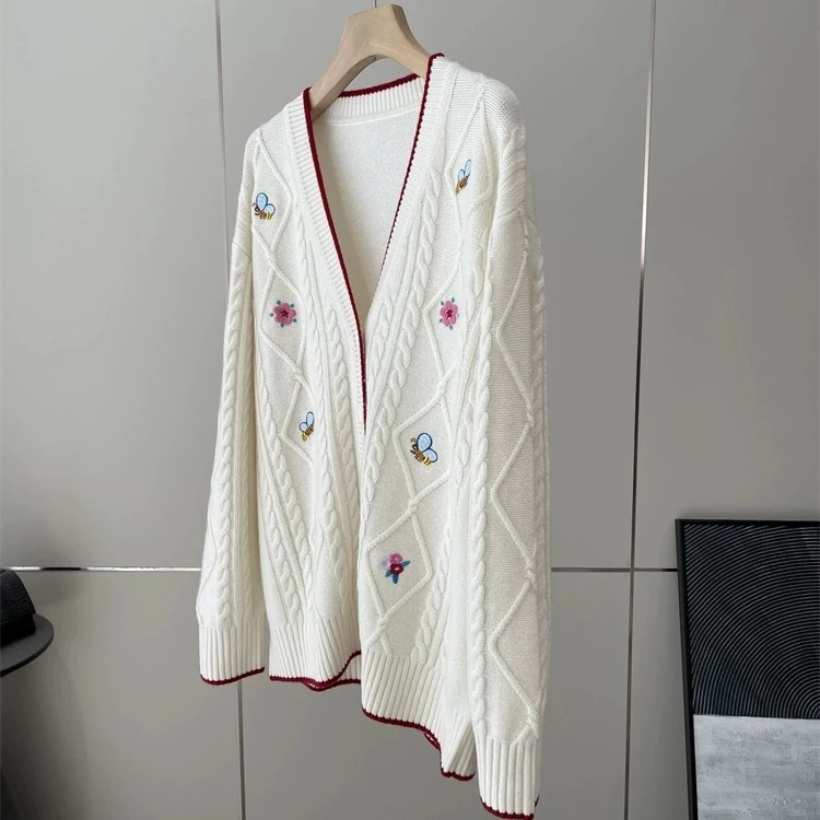 

2025 Winter New Style V-Neck Knitted Open Cardigan Embroidered Tassel Women's Fashion Soft Comfortable Breathable Knitwear