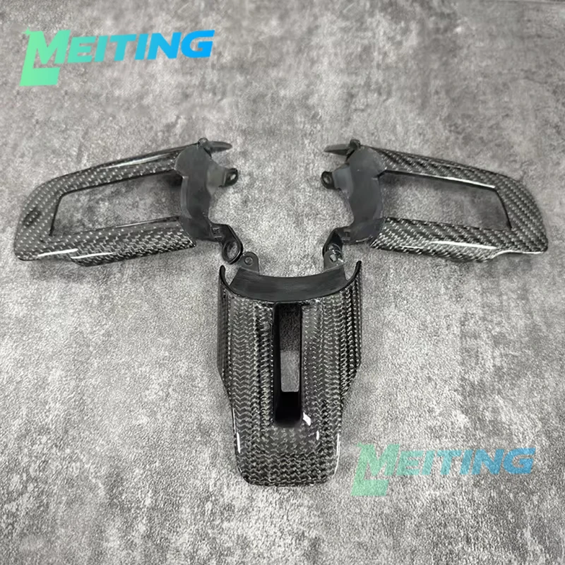 Suitable for 2015-2024 Ford Mustang, the steering wheel button frame is made of carbon fiber material