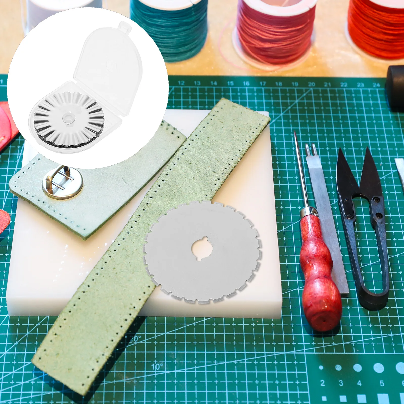 

10pcs Rotary Cutter Blades 45mm Cutting Wheel Steel Tool for Sewing Fabric Quilts Paper DIY Projects Crafting Supplies