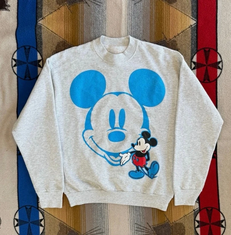 Official Disney character print comfortable cotton autumn and winter fleece round-neck hoodie for women and couples