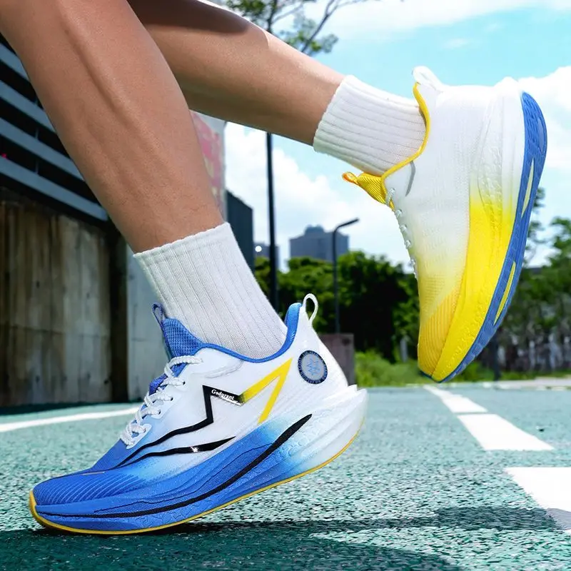 New Summer 2025 Hot Sale Unisex Comfortable Lightweight Breathable Running Shoes Sneakers Fitness Casual Shoes Very Good