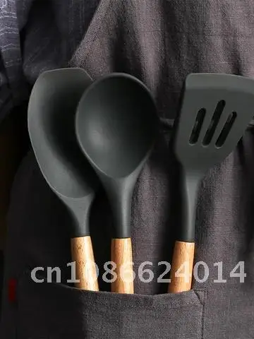 1 Set of Silicone Kitchen Accessories Cooking Utensils Tool Ladle Egg Beaters Shovel Non-stick Wooden Handle Spatula