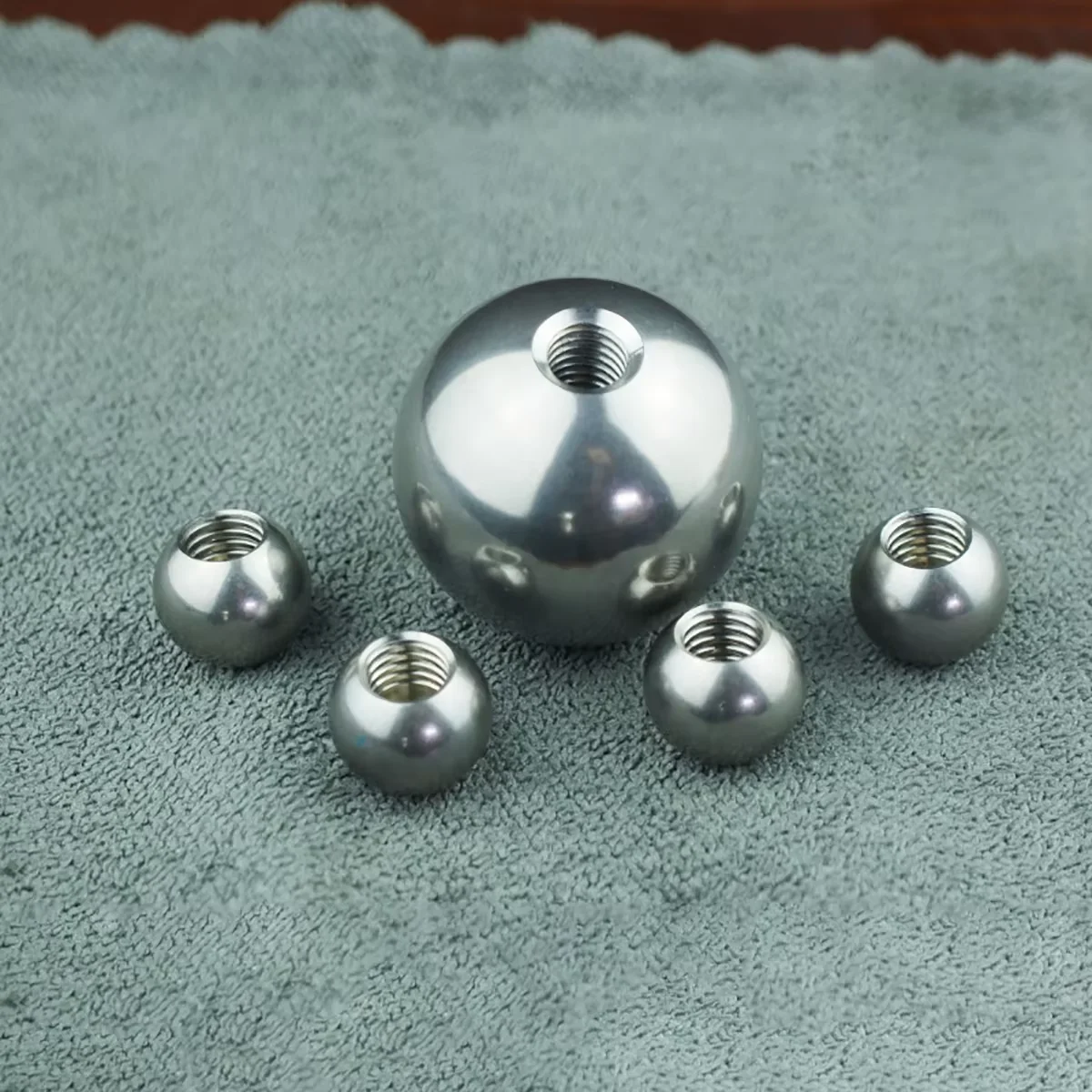 304 Stainless Steel Solid Ball Knob, Metric Thread M2-M16 Spherical Nut, Half Hole Tapping Metal Ball 5-60mm