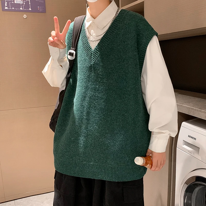 2024 Autumn Streetwear Mens Loose Sweater Vest Casual Thermal Oversized Winter Sweater Vest Men Sweater Vest  for Daily Wear