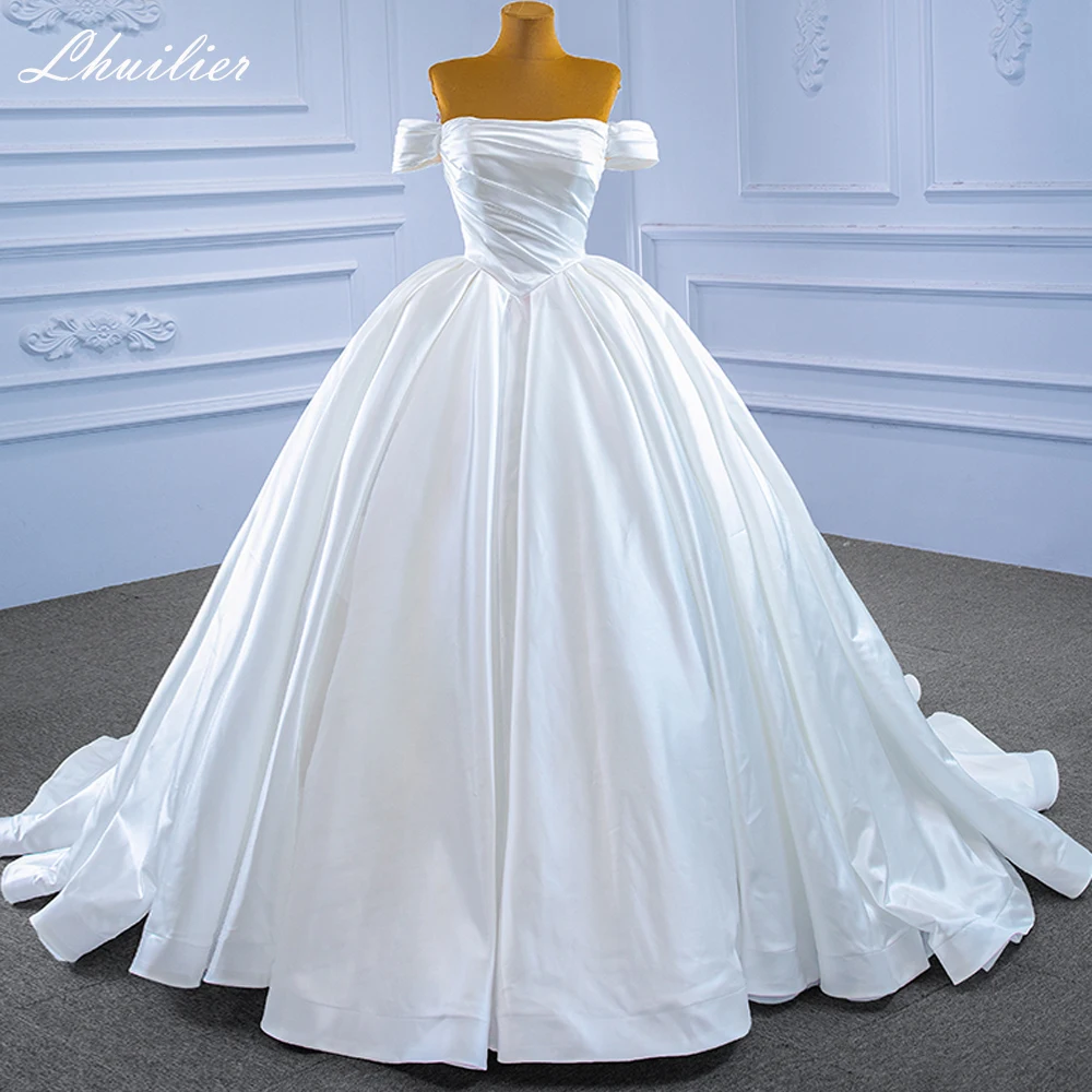 Lhuilier Customized Boat Neck Ball Gown Satin Wedding Dresses Floor Length Pearls Beaded Bridal Dress with Court Train