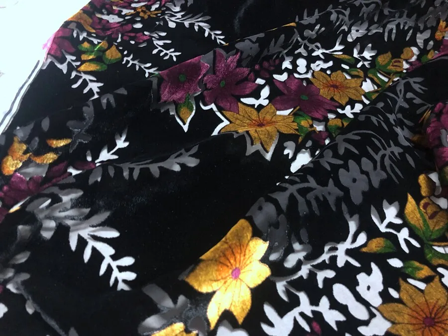 Designer Cloth Black Bottom Color Burnt out Cut Flower Silk Pleuche Non-Inverted Velvet Hollow Clothing Fabric Cheongsam Shirt