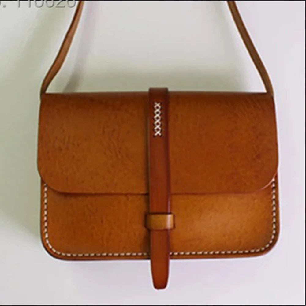 Immagine 3: Modello di fustellatura per borsa a tracolla semplice artigianale in pelle con motivo cucito 21x16x5 cm