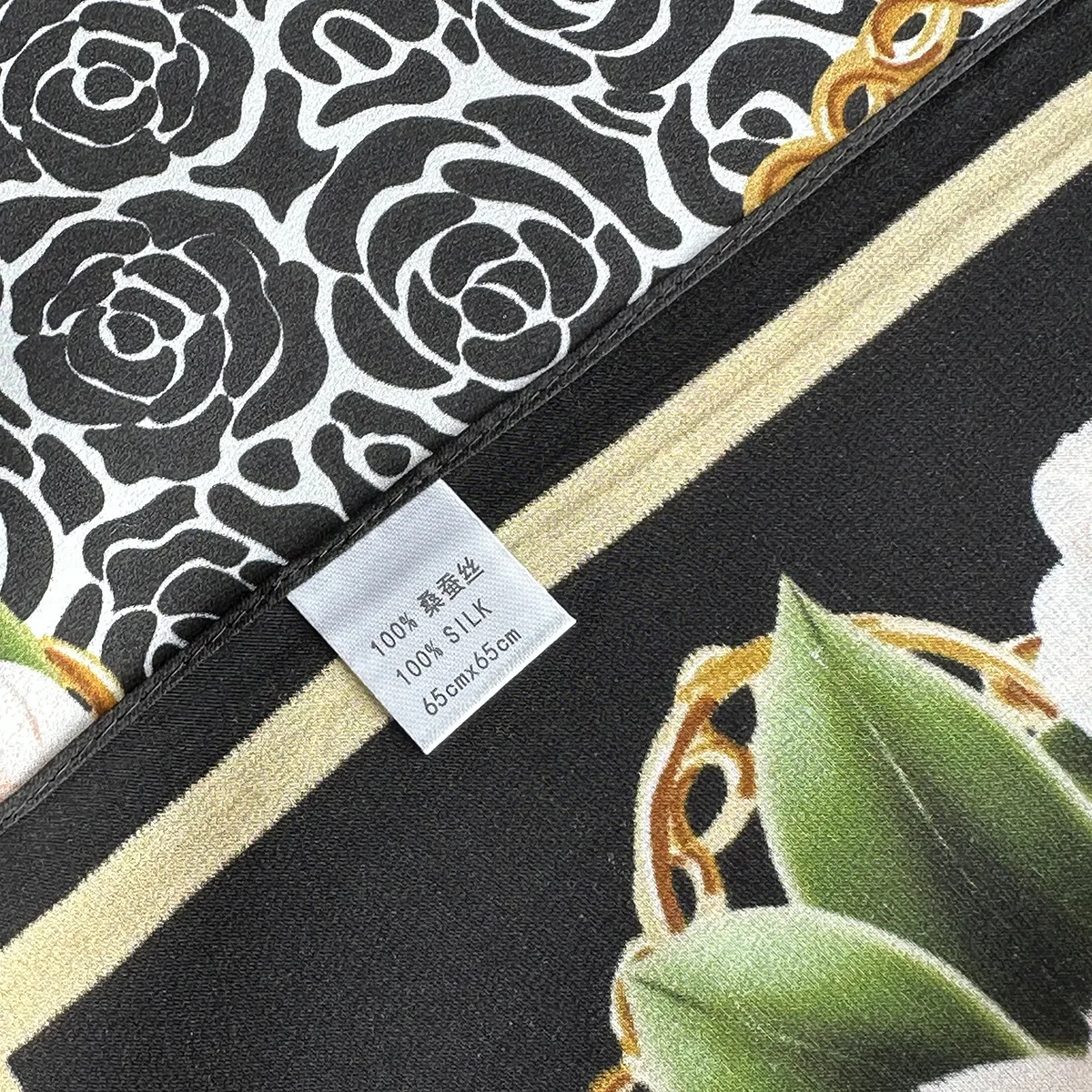 المألوف الأسود كاميليا سلسلة طباعة الحرير مربع 100% التوت الحرير تنوعا العرقية نمط المرأة وشاح حريري الزخرفية #6