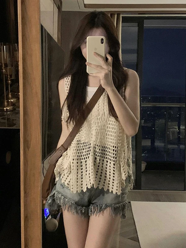 

Elegant Knitted Hollow out Strap Vest Women's Summer Bohemian Style Outerwear Chic Hook Flower Design Casual Regular Fit Top