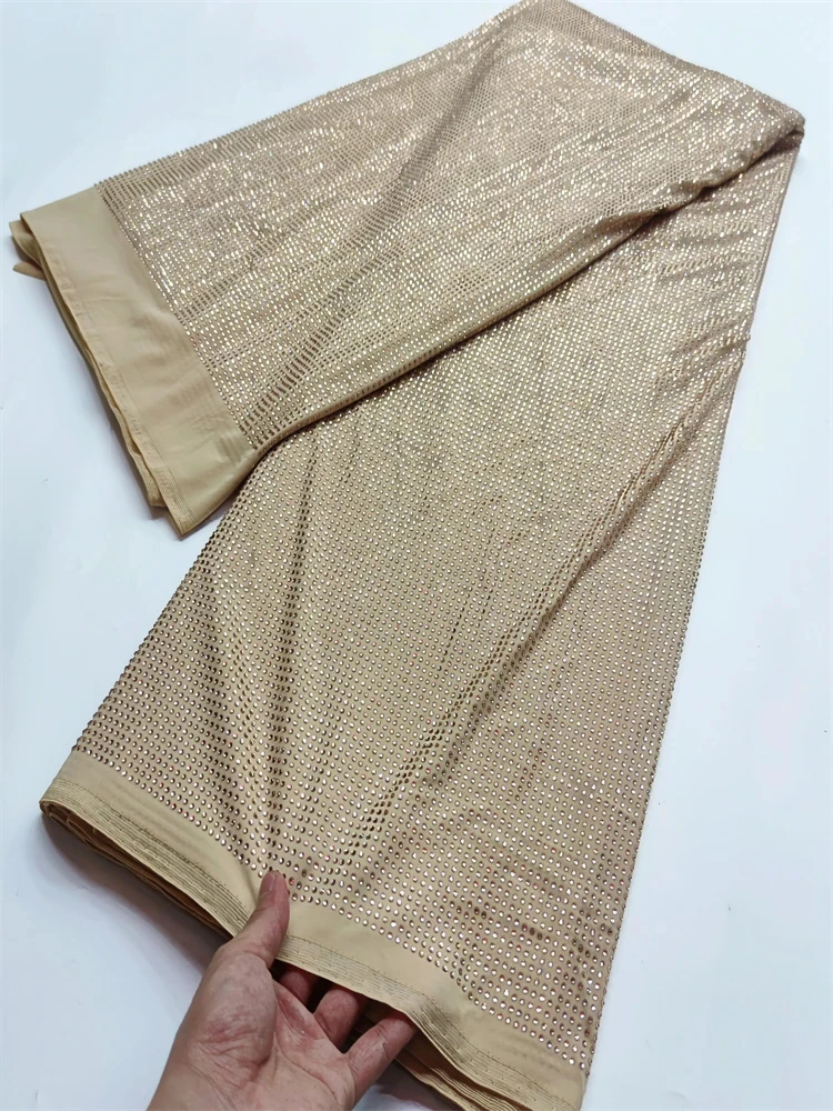 2025 High-Endหรูหราภาษาฝรั่งเศสคําตาข่ายหินลูกไม้ผ้าคุณภาพสูงแอฟริกันSequinsเจ้าบ่าวผ้าลูกไม้สําหรับไนจีเรียชุด