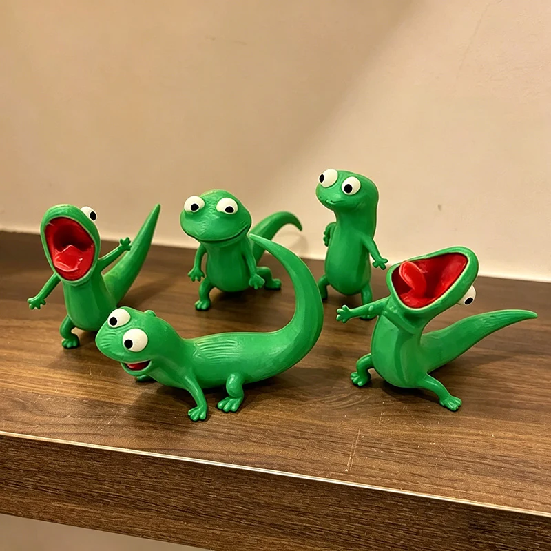 3D Printing Cute Green Lizard Ornament Shakeable Lizard Toy Wobble Decompress Mini Lizard Cartoon Character Desktop Decor Gifts