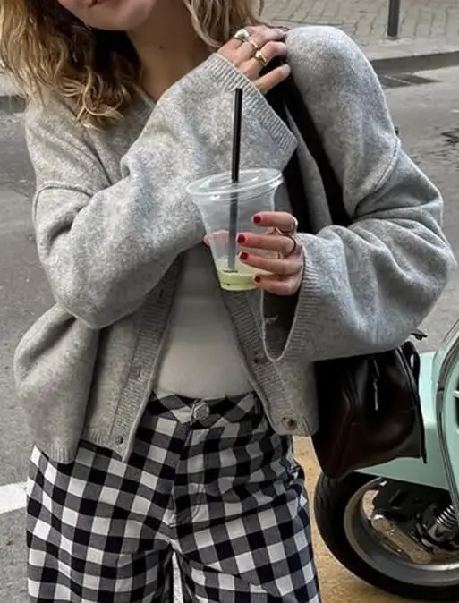 

Women's Long Sleeved Shirt Sweater Button Detail 2025 Autumn Winter Vacation Casual Fashion Top for Ladies