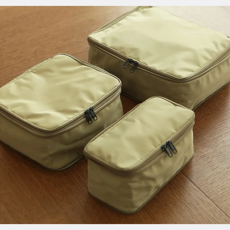 

Сумка для сортировки одежды и обуви для деловых поездок