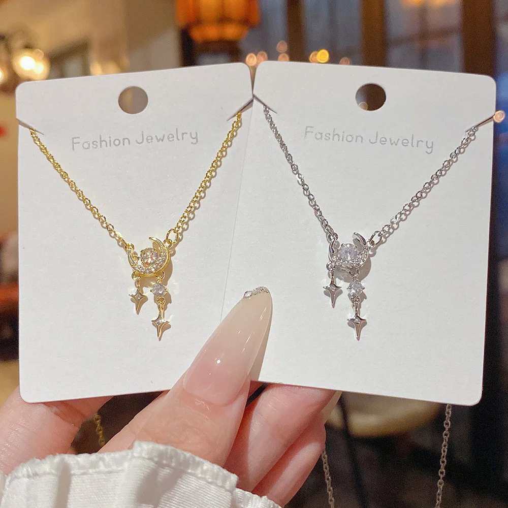 

Умное романтическое колье со звездами и луной, легкая роскошь, нишевый дизайн, инкрустированное стразами, простой кулон, цепочка на ключицу с бахромой в виде звезд.