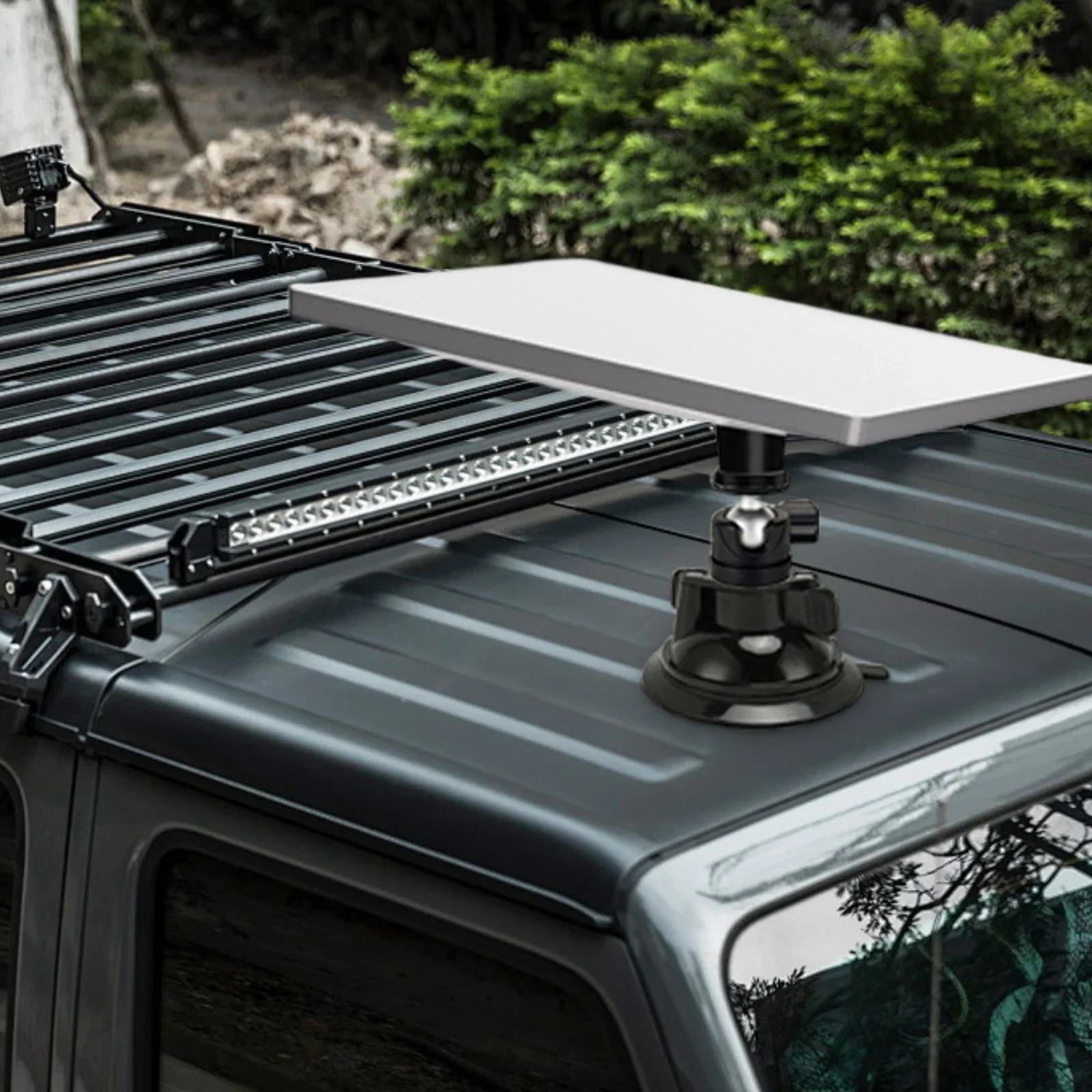 

Travel Use Outdoor Activities Suction Cup Mount 360 Degree Rotating Head Black Aluminum Alloy Material Strong Stability Design