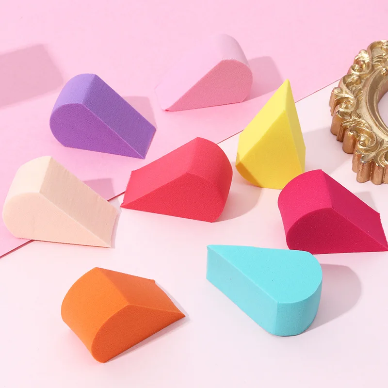 โบวิตซ์กี้ 8 ชิ้นฟองน้ำทาสีหน้าที่มีรูปร่างต่างๆ, 8 ชิ้นฟองน้ำกลีบดอกไม้สำหรับทาสีหน้า, สีทาตัวและเล็บ