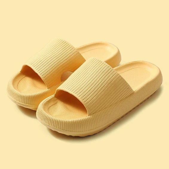 Hoge kwaliteit Vrouwen Dikke Slippers Indoor Home Eva Zachte Zool Kussen Slides Sandalen Vrouw Zomer Antislip Strand Slippers Nieuw