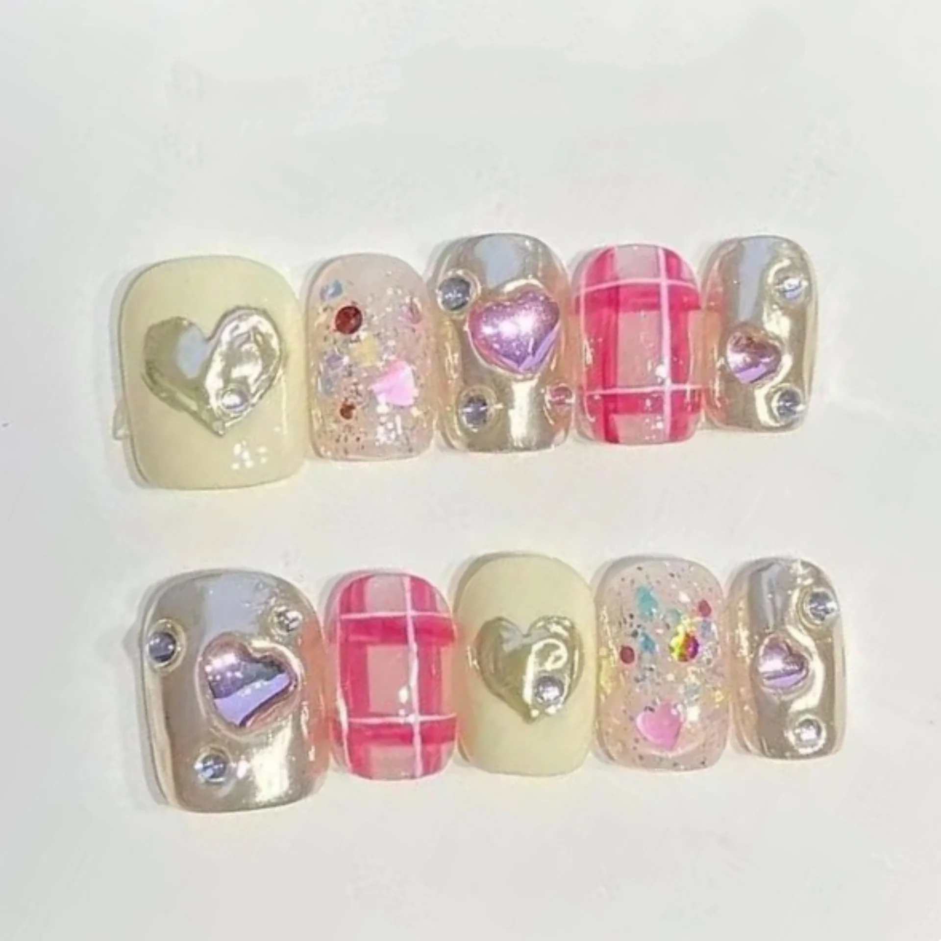 

10pcs Sweet Pink Handmade Nails Sets Press on Finished Spicy Girl Love Diamond Design False Nails Glitter Short Square Fake Nail