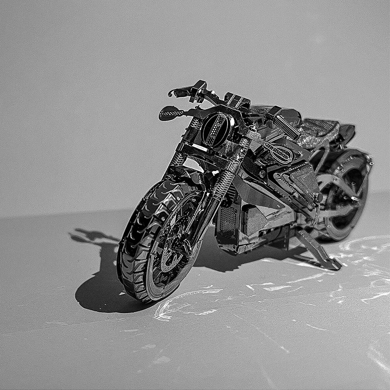 

Motorcycle 3D Metal Puzzle DIY Handmade Vintage Classic Motorcycle Assembly Model Jigsaw Puzzle Toys Gifts