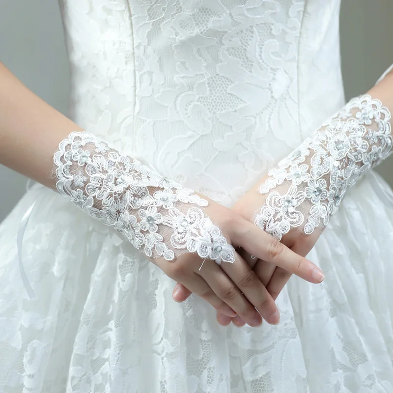 Bridal wedding lace gloves white red new wedding short long wedding dress satin hollowed gloves wedding accessories dressgloves