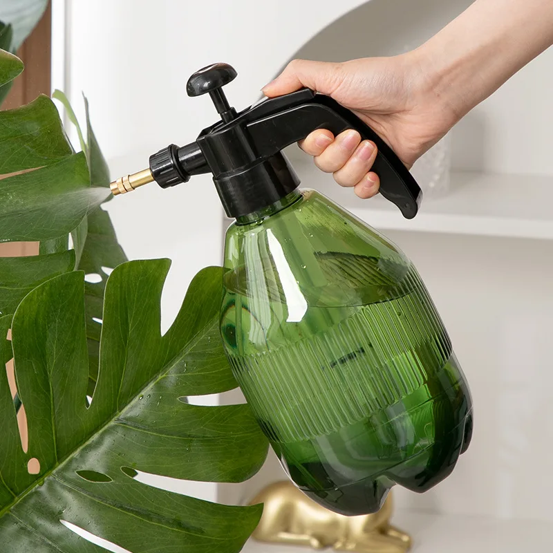 750ml2L Spray Bottle Multi-function Household Flower Watering Pneumatic Watering Can With Large Capacity