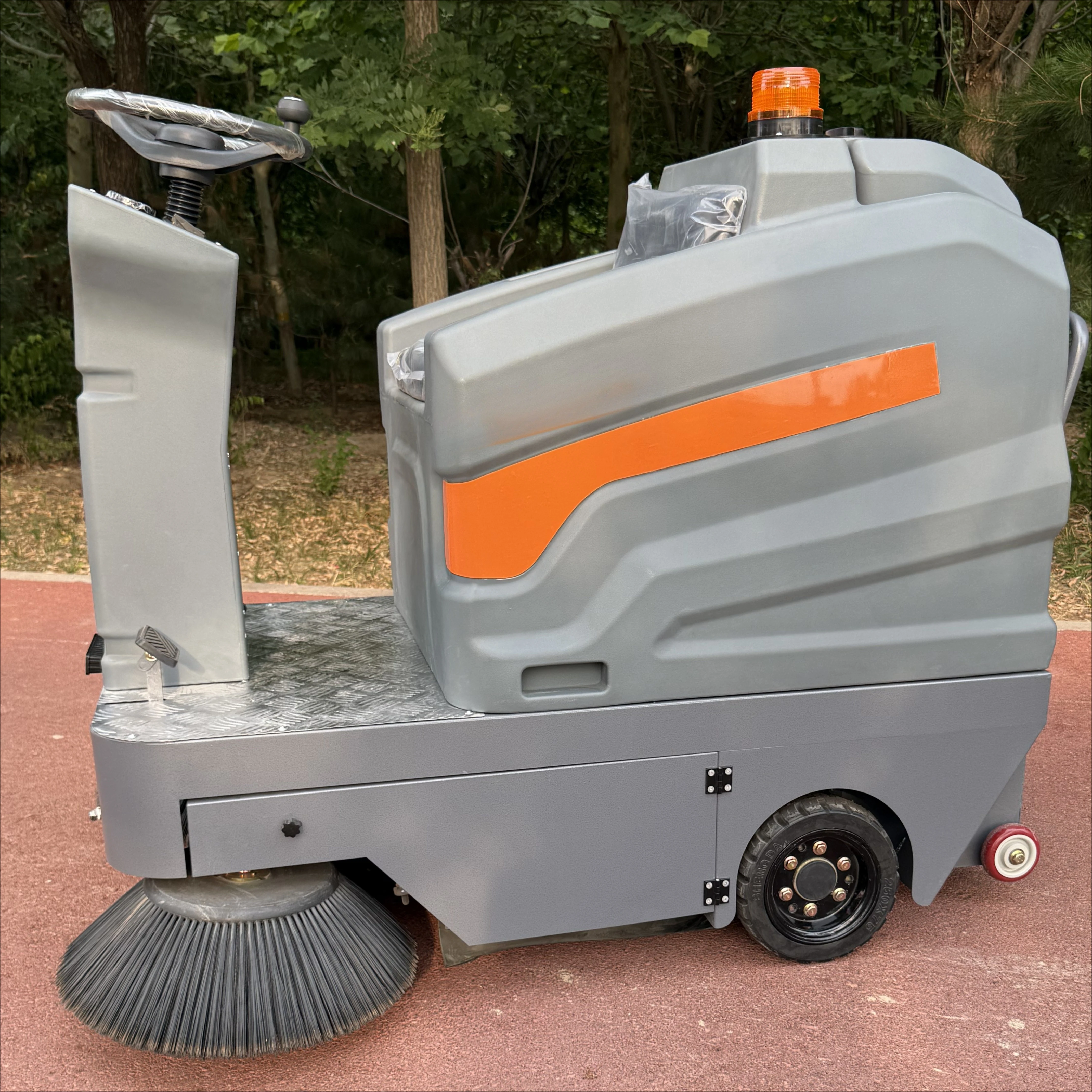 

Коммерческий робот-уборщик для уборки улиц, самоходный, 48В, электрический, новый, для подземных парковок