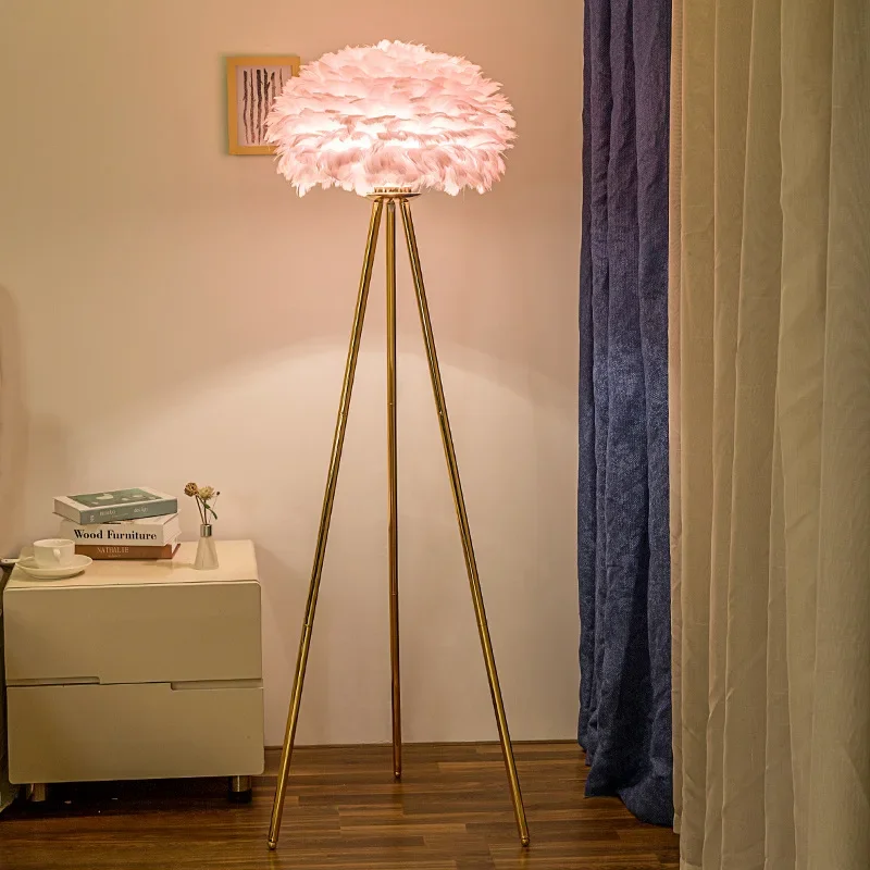 Europe Designer White Feather Floor Lights Black Gold  Metal Living Room Bedroom Lamp E27 Bulb Home Art  Decoration Lighting