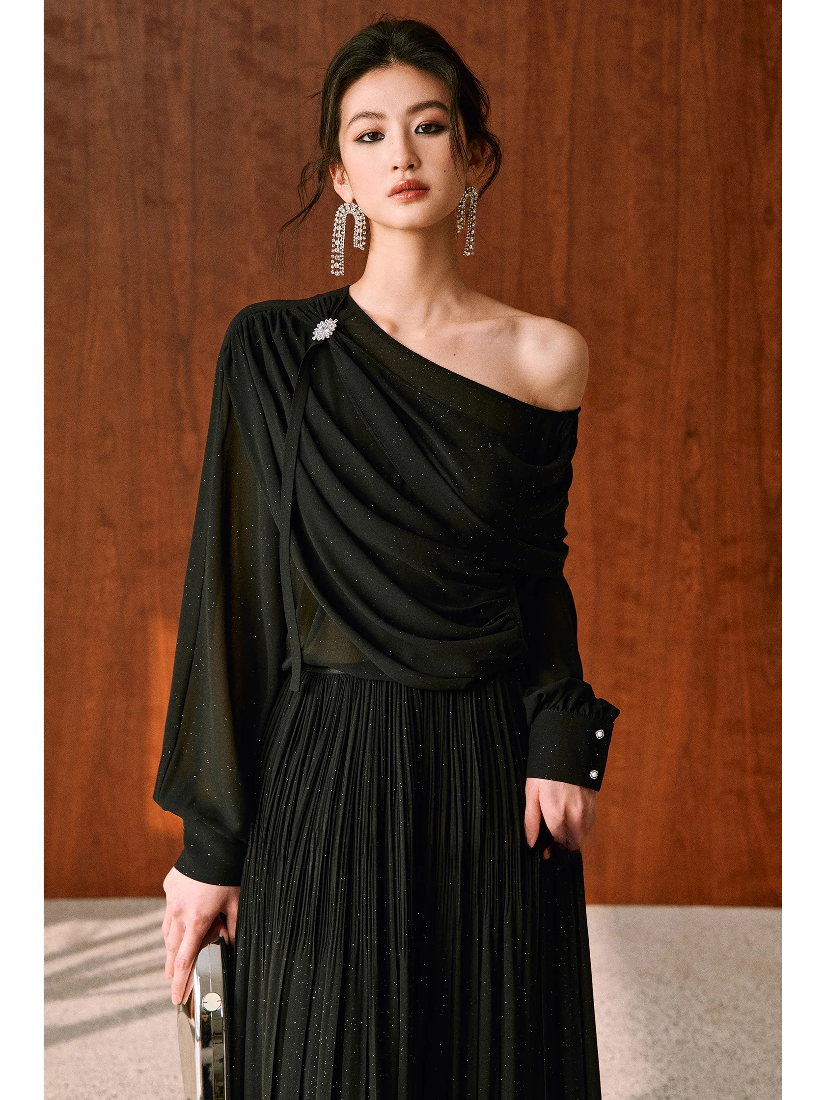

Wangxo Star Point iny Silk Chiffon Heavy Embellied Pleated oulder Bared Pin on Diamond Umbrella Hem Skirt Set Women's F...