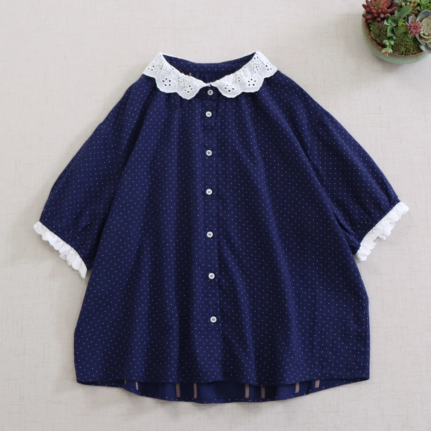 

Japanese Sweet Mori Girl Vintage Polka Dot 100% Cotton Shirts Women Cute Lace Peter Pan Collar Short Sleeve Casual Loose Blouse