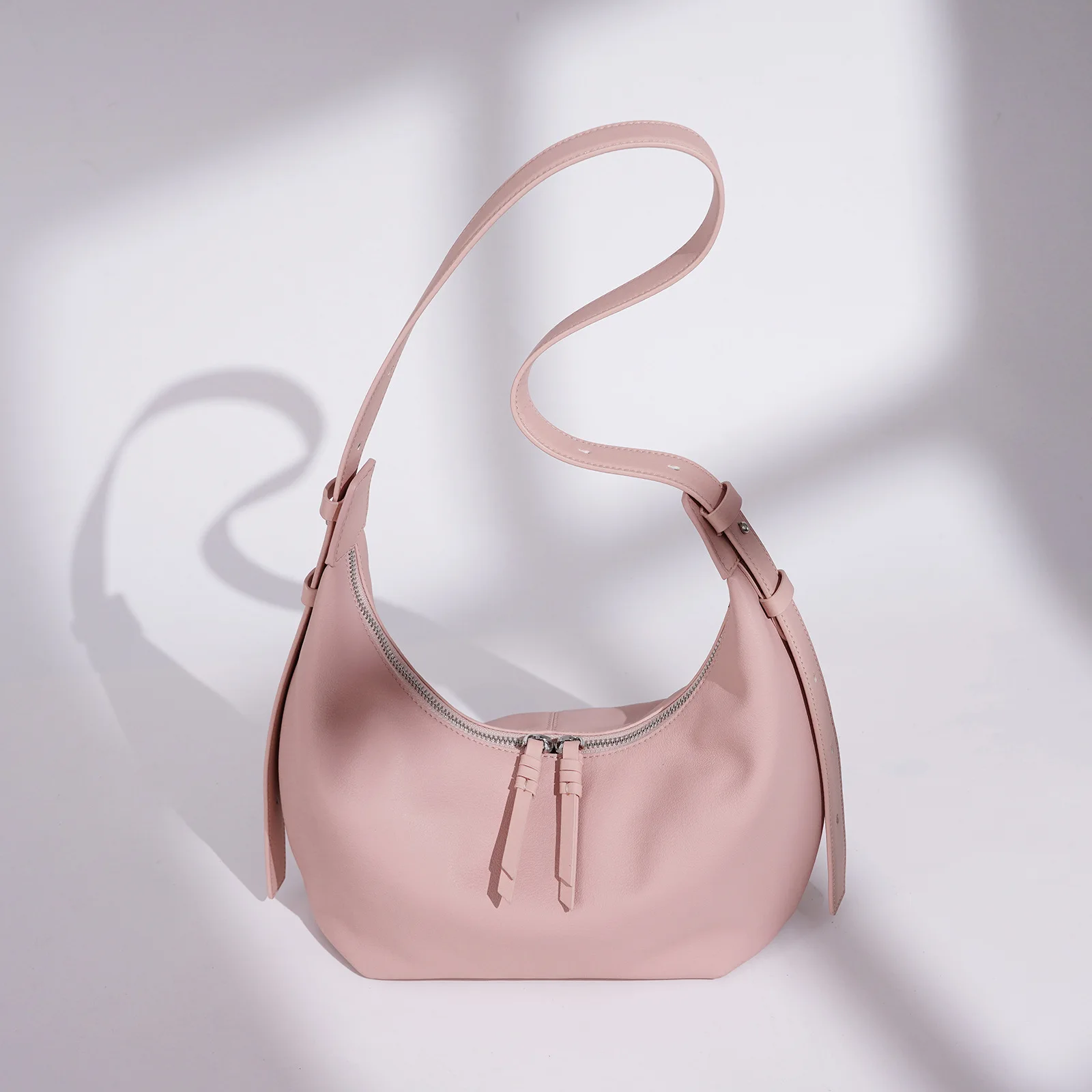 Korean Version Versatile Women Shoulder Bag New Simple Niche Design Top-grain Cowhide Leather Luxury Commuter Tote Bag For Women