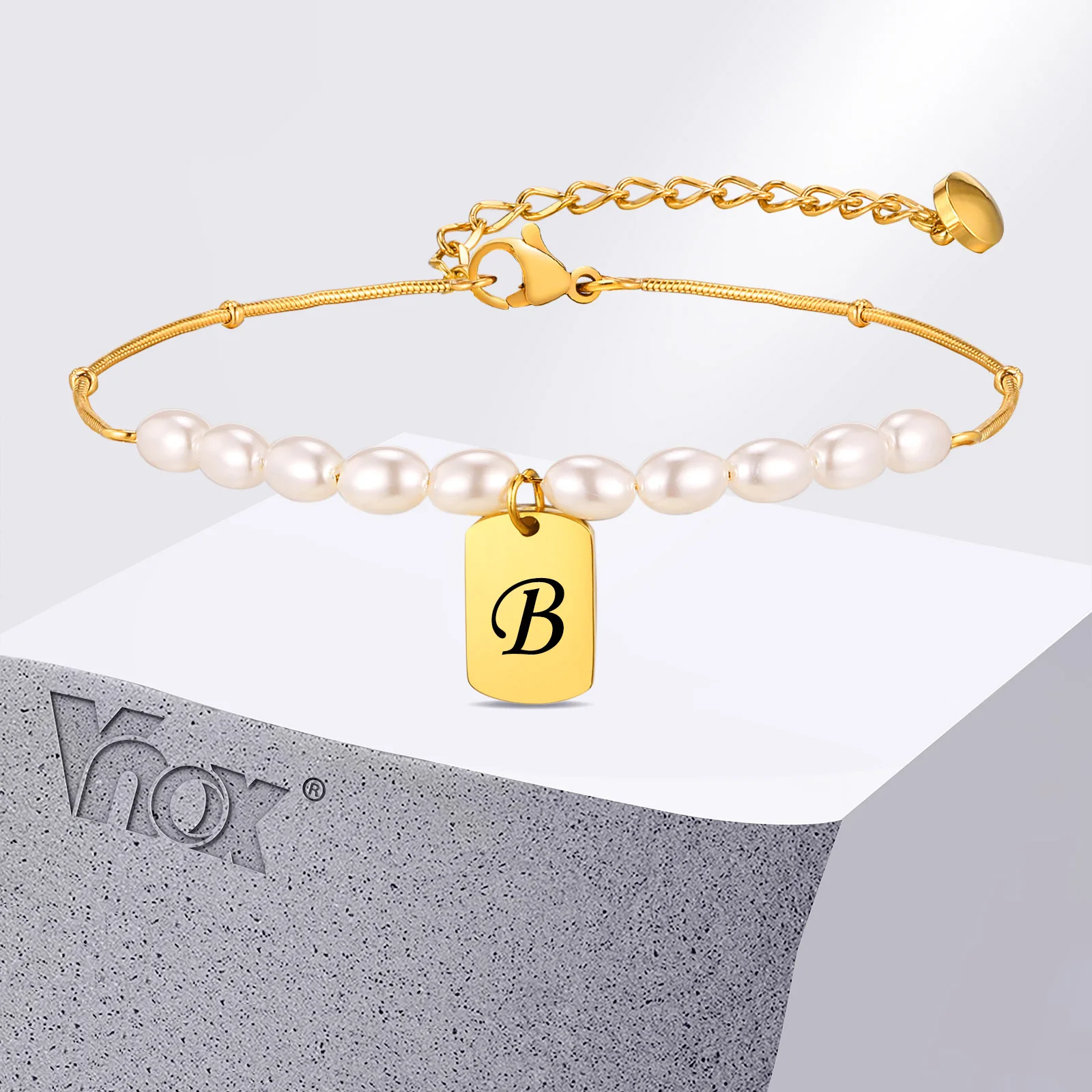 Vnox A-Z Initial Pendant Bracelet Stainless Steel Link Chain Immitation Pearl Stitching Bracelet for Women Girl Delicate Jewelry