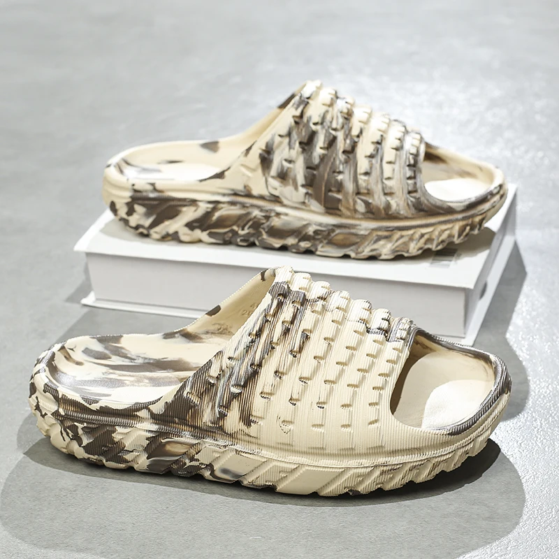 Men's camouflage flip-flops, EVA material, thick sole, anti-slip, wear-resistant, stylish sandals
