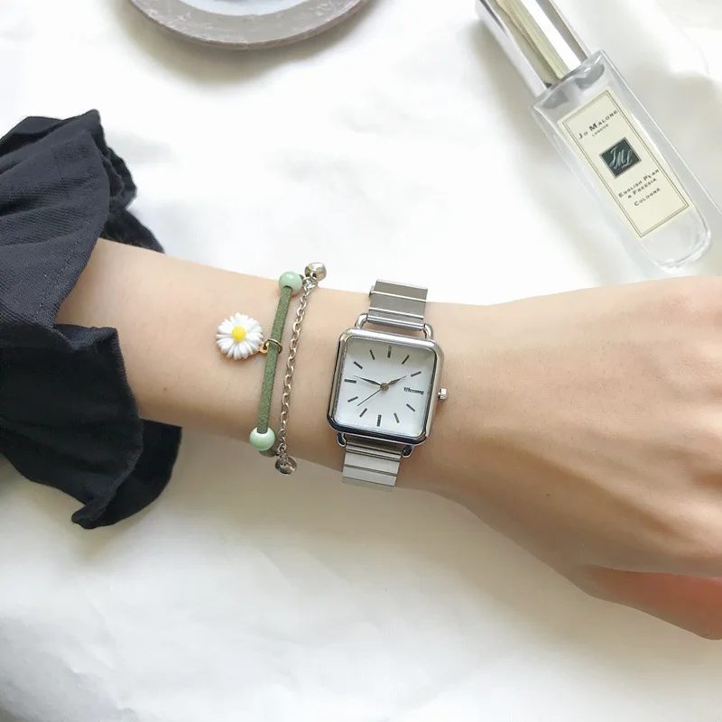 Fashion Retro Watches Classic Casual Quartz Dial Alloy Strap Band Square Clock Fashionable Wrist Watches for Women Gift