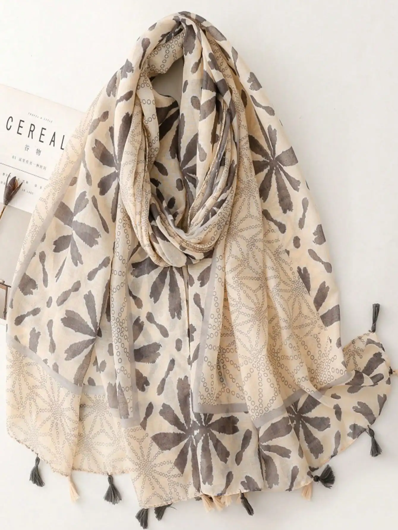 

New Bohemian Printed Scarf, Lightweight Breathable Tassel Shawl, Elegant Style Women's Sun Protection Beach Travel Scarf
