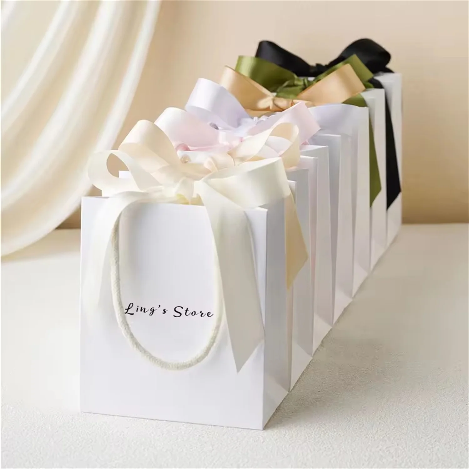 

50Pcs Customized Jewelry Shopping Gift Handle Bag Personalized Paper Tote Pouch Perfume Cosmetic Crystal Boutique Ring Organizer