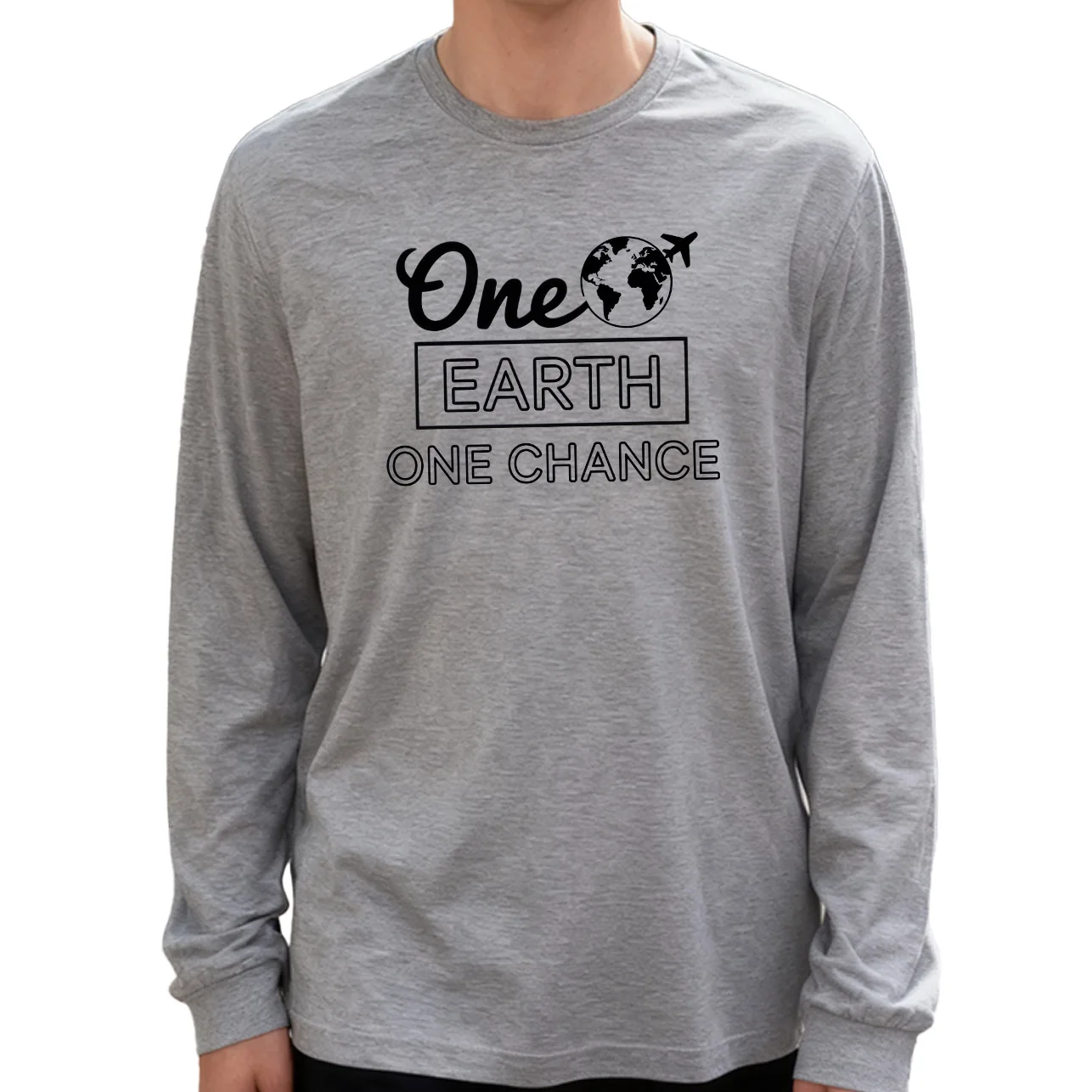 تي شيرت One Earth One Chance للرجال بأكمام طويلة 100% قطن 180 جرام برقبة دائرية كاجوال نمط يومي ناعم وقابل للتنفس