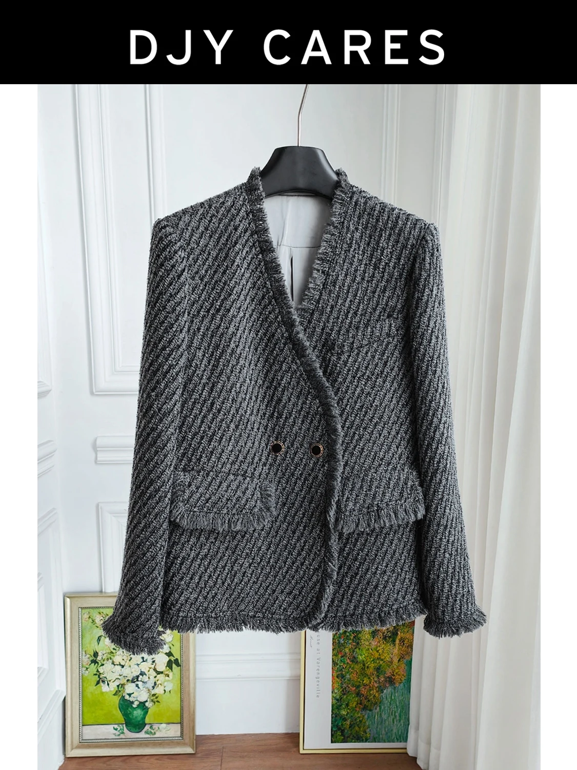 

Новая смелая шерстяная куртка с V-образным вырезом, объемными карманами и шерстяным топом ручной работы с кисточками.