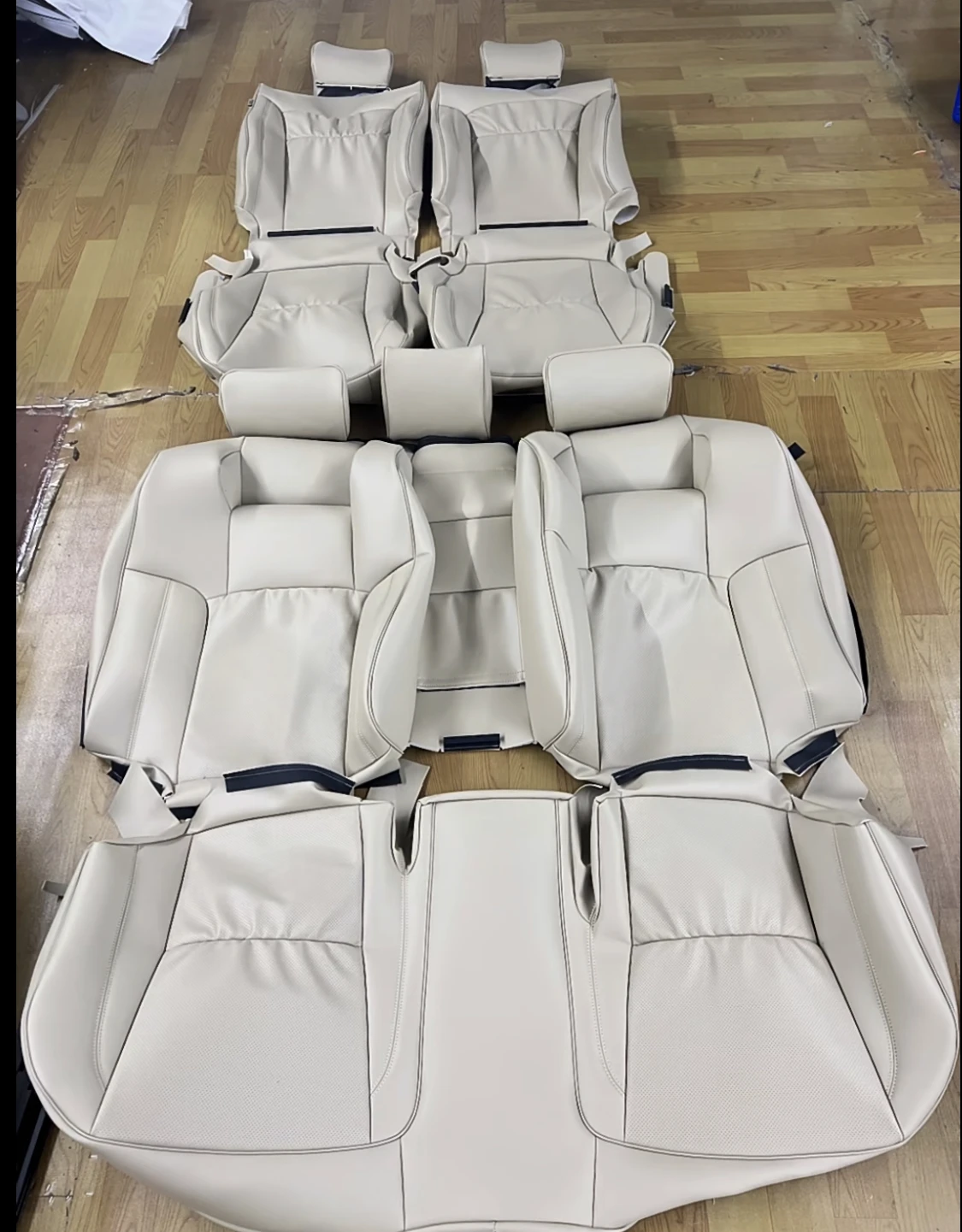 Sport Style Non-Slip Leather Seat Covers for Toyota Corolla Hatchback 2017-2025 Full Enclosure