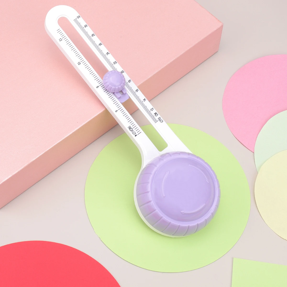 1 قطاعة ورق مستديرة، أداة قطع يدوية يمكن تدويرها - قطاعة ورق مستديرة مصنوعة يدويًا لبطاقات المعايدة من الورق المقوى