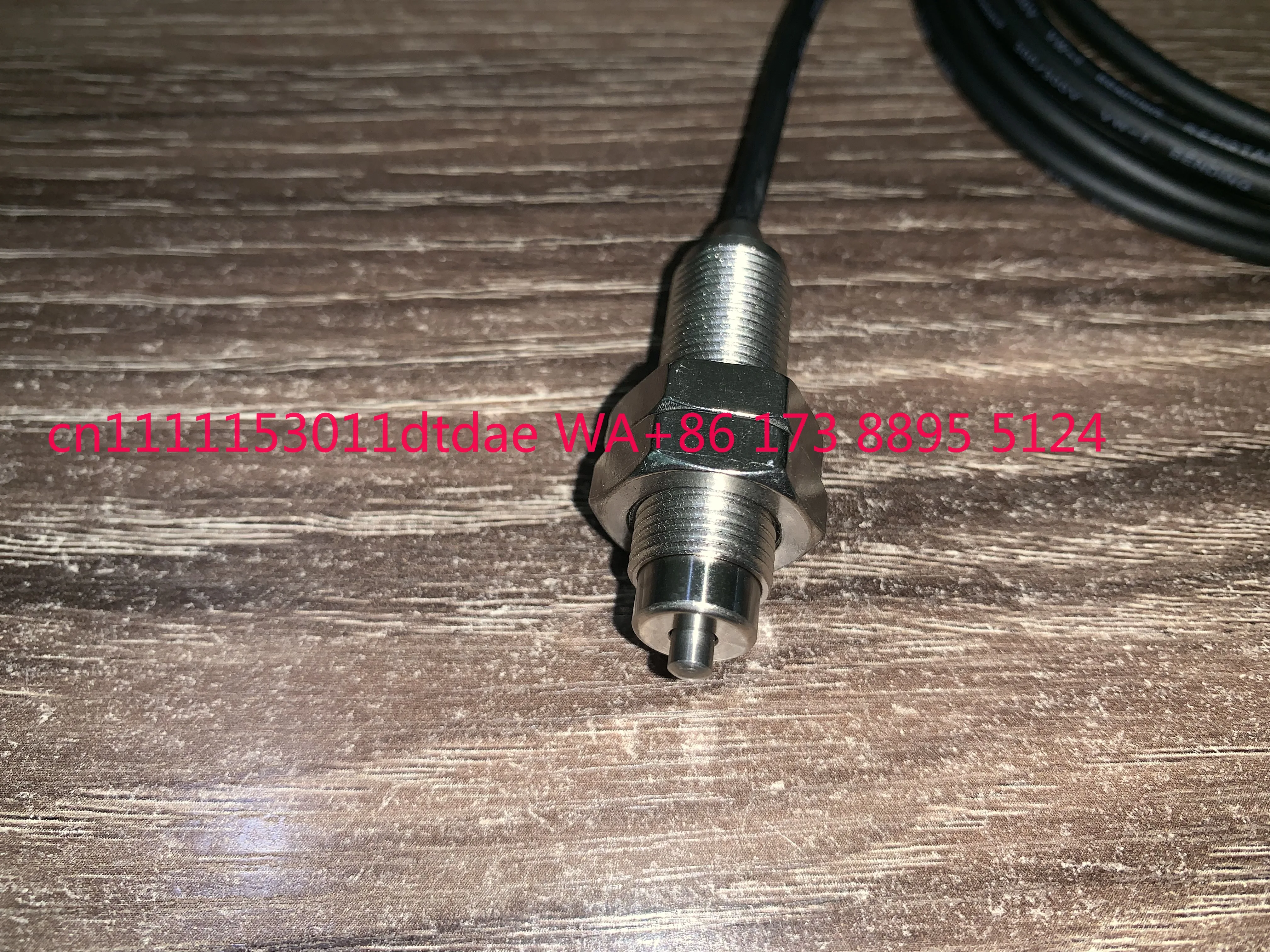 Round M12 High Prec…