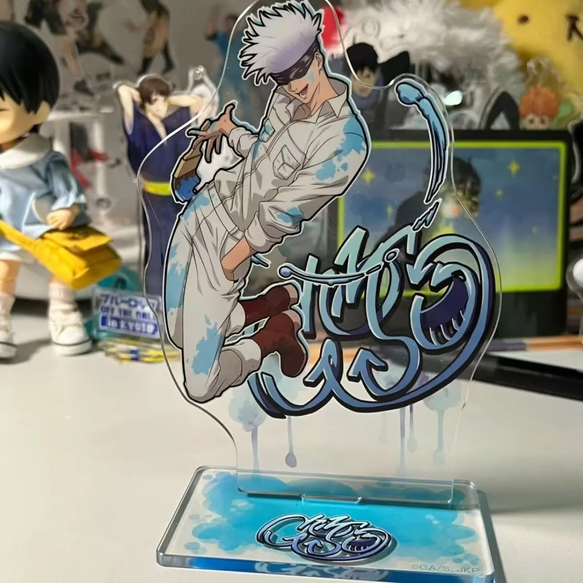 

Новая окрашенная подставка «Jujutsu Kaisen» и «Satoru Gojo» — милая акриловая подставка для украшения рабочего стола для вашего лучшего друга.