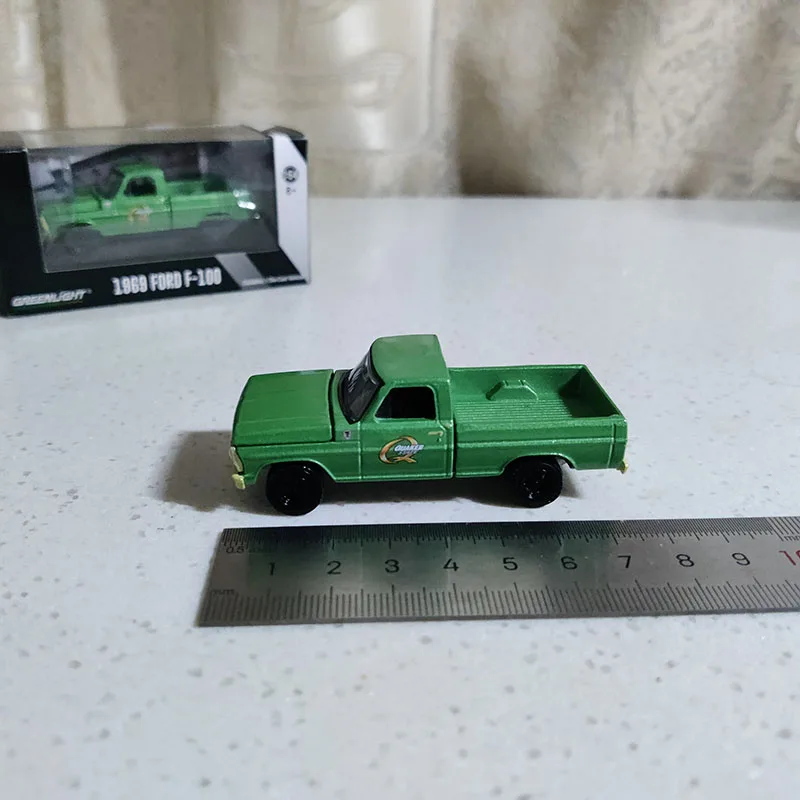 1:64 Scale Ford F100 Pickup 1969 F-100 Alloy Car Model Toy Diecast Collectible Gift Souvenir