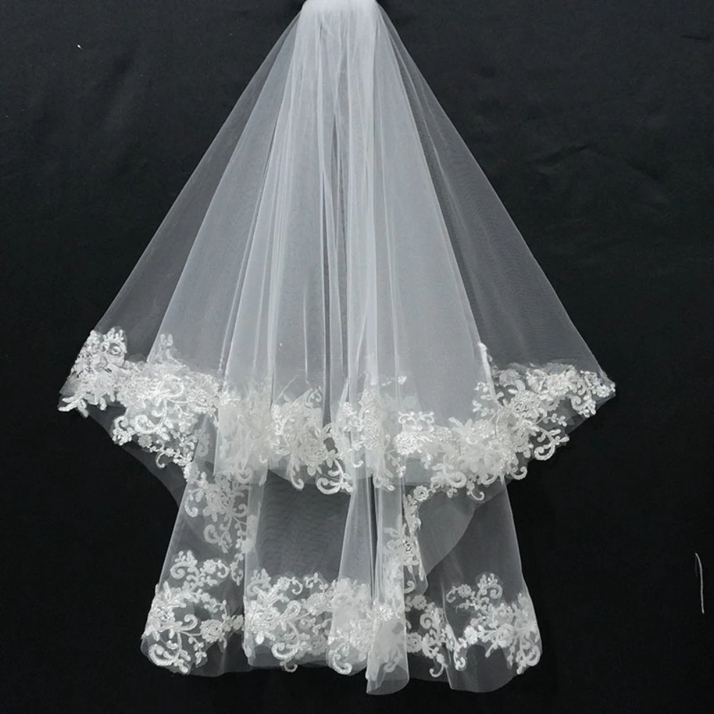 

Wedding Bridal Brief Ladies' Lace Appliqued Veil with Two Layer Bridal Veil Bride to Be Beautiful Veil