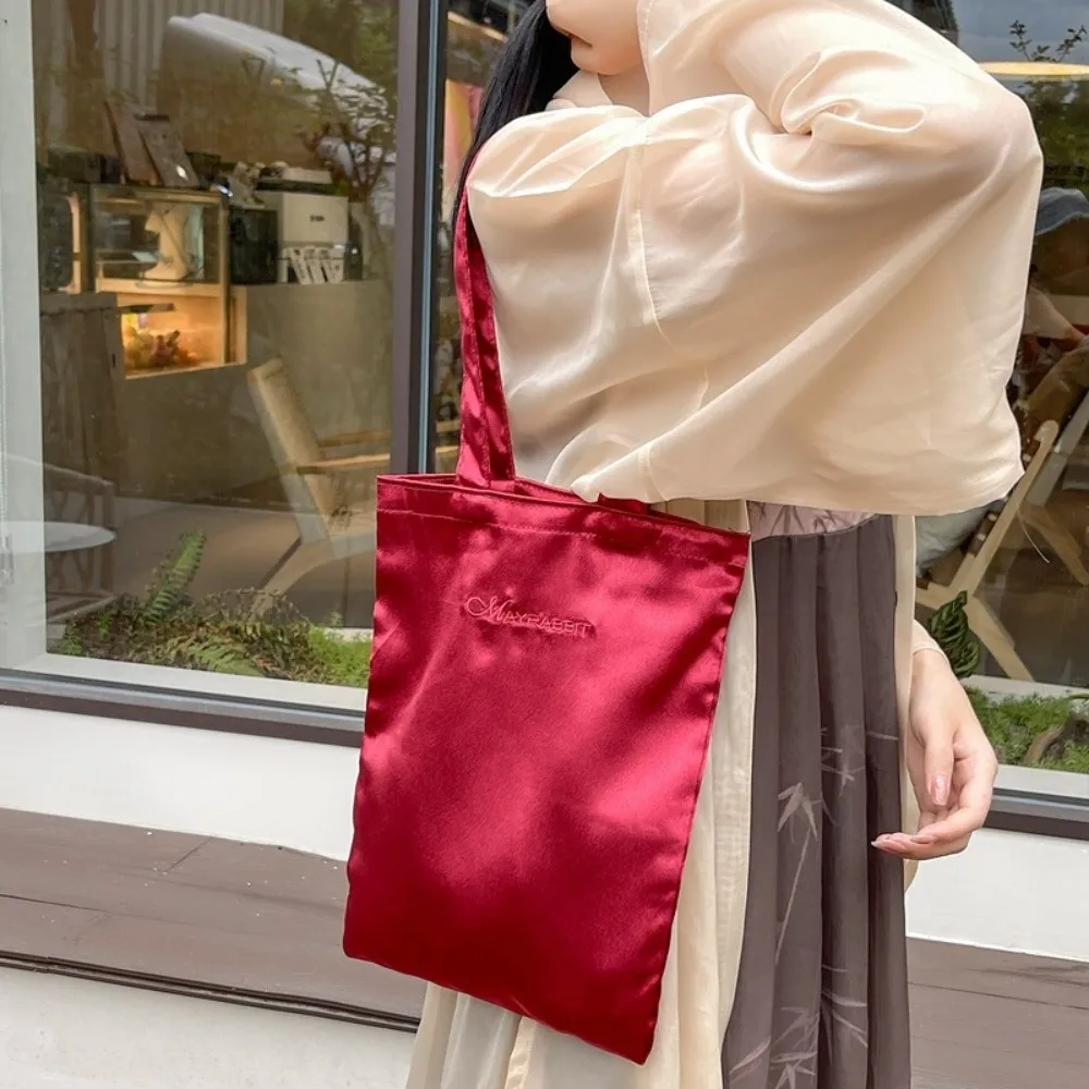 

Letter Embroidery Satin Silk Tote Bag Large Capacity Elegant Canvas Shoulder Bag Solid Color Lightweight Simple Underarm Handbag