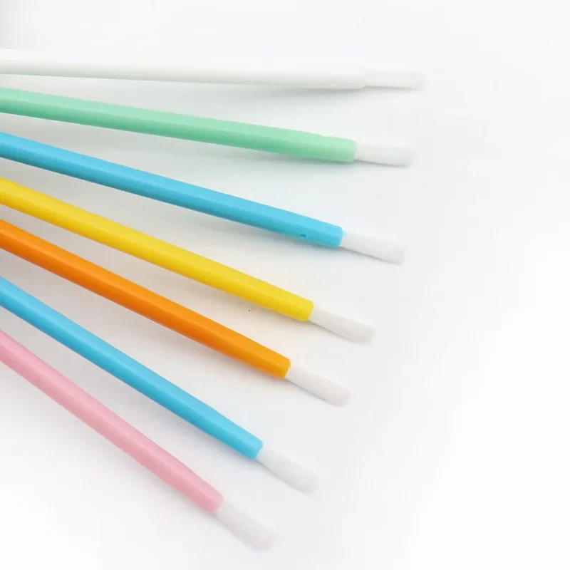 50 個使い捨てナイロンリップブラシ口紅リップグロスワンドクリーンアプリケーターリップアイシャドウグロスブラシ化粧品メイクアップ 2028