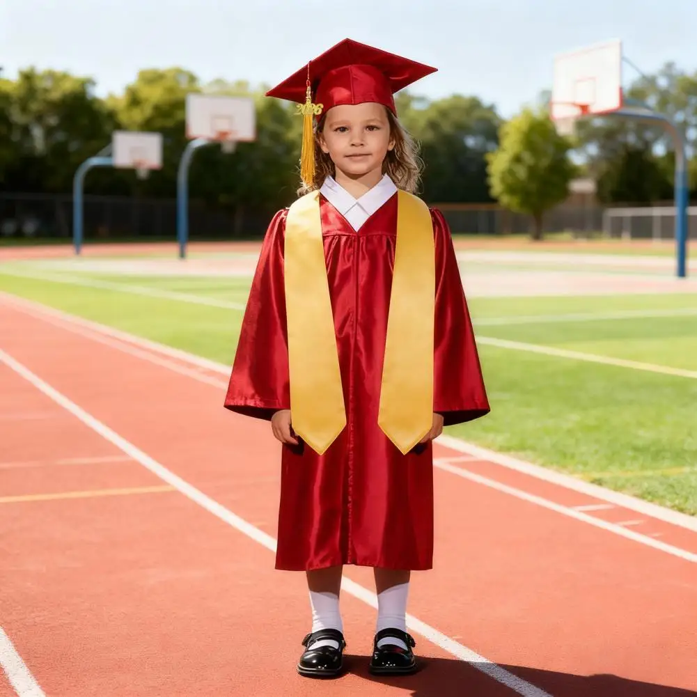 2026 Conjunto de vestido de graduación para niños, conjunto de 3 piezas, gorro y vestido de jardín de infantes para sesión de fotos, traje de ceremonia de graduación