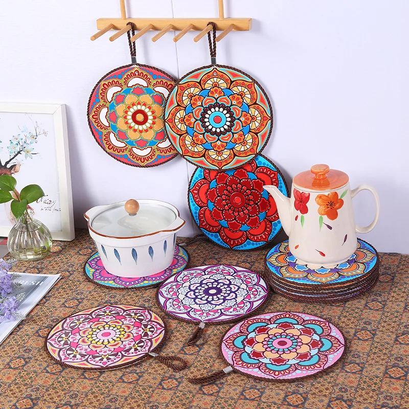 2pcs Circular Relief Ceramic Meal Mat 20cm Mandala Flower Pattern Cork Base Coasters with Lanyard for Restaurant Decoration