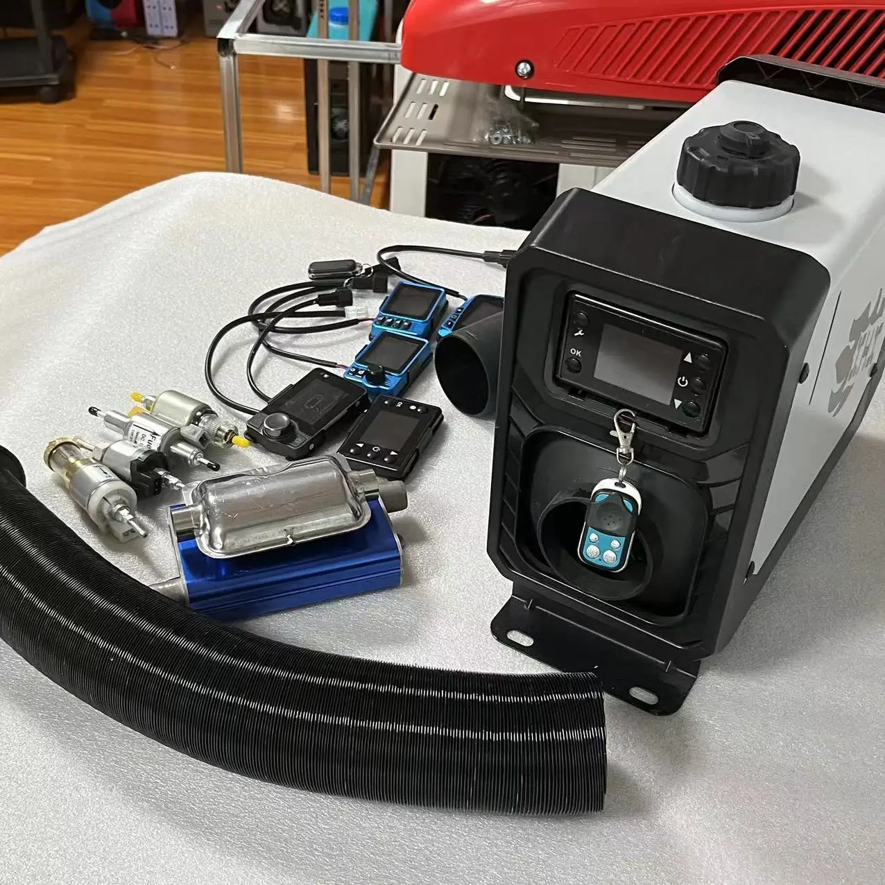 مريحة المحمولة التدفئة السريعة 2KW 5KW وقوف السيارات التدفئة 12 فولت 24 فولت للشاحنات السيارات السفن