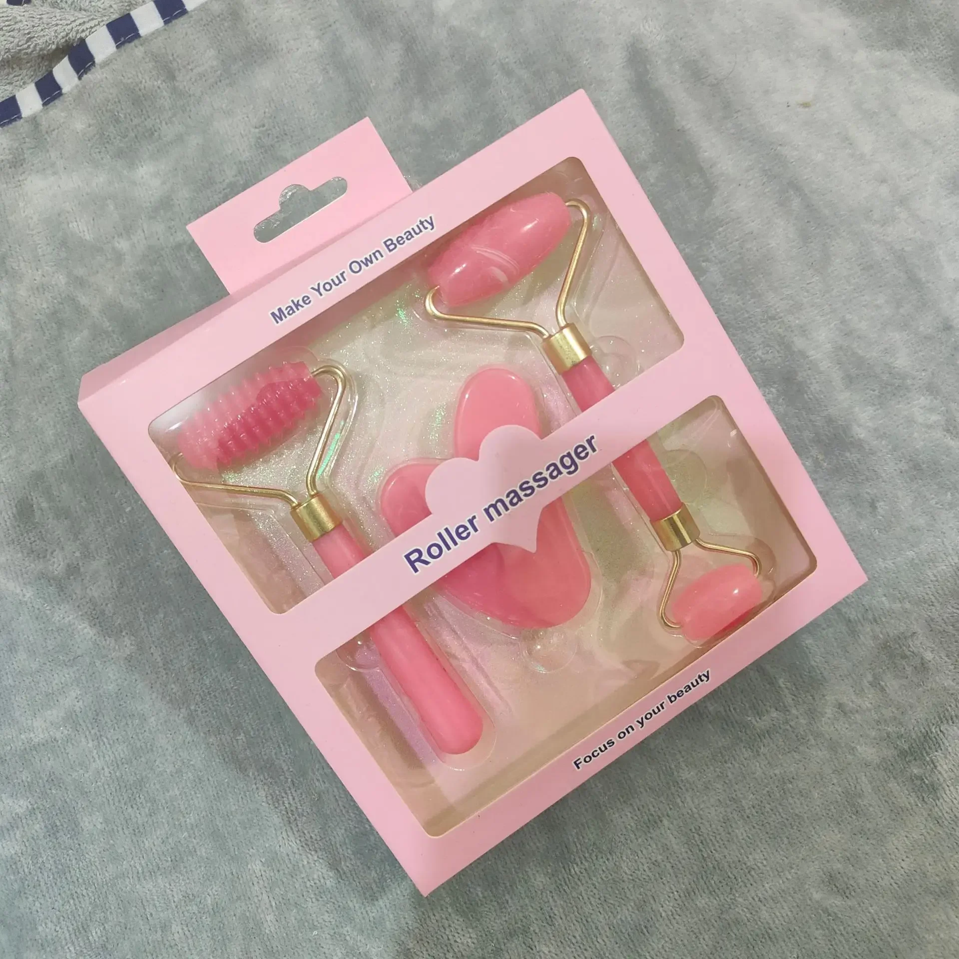 3個セット 樹脂製ローラーマッサージ器 顔・体用 刮痧 フェイスケア 美容 健康 マッサージツール ローラー ジェイドストーンではない フェイシャルマッサージ器